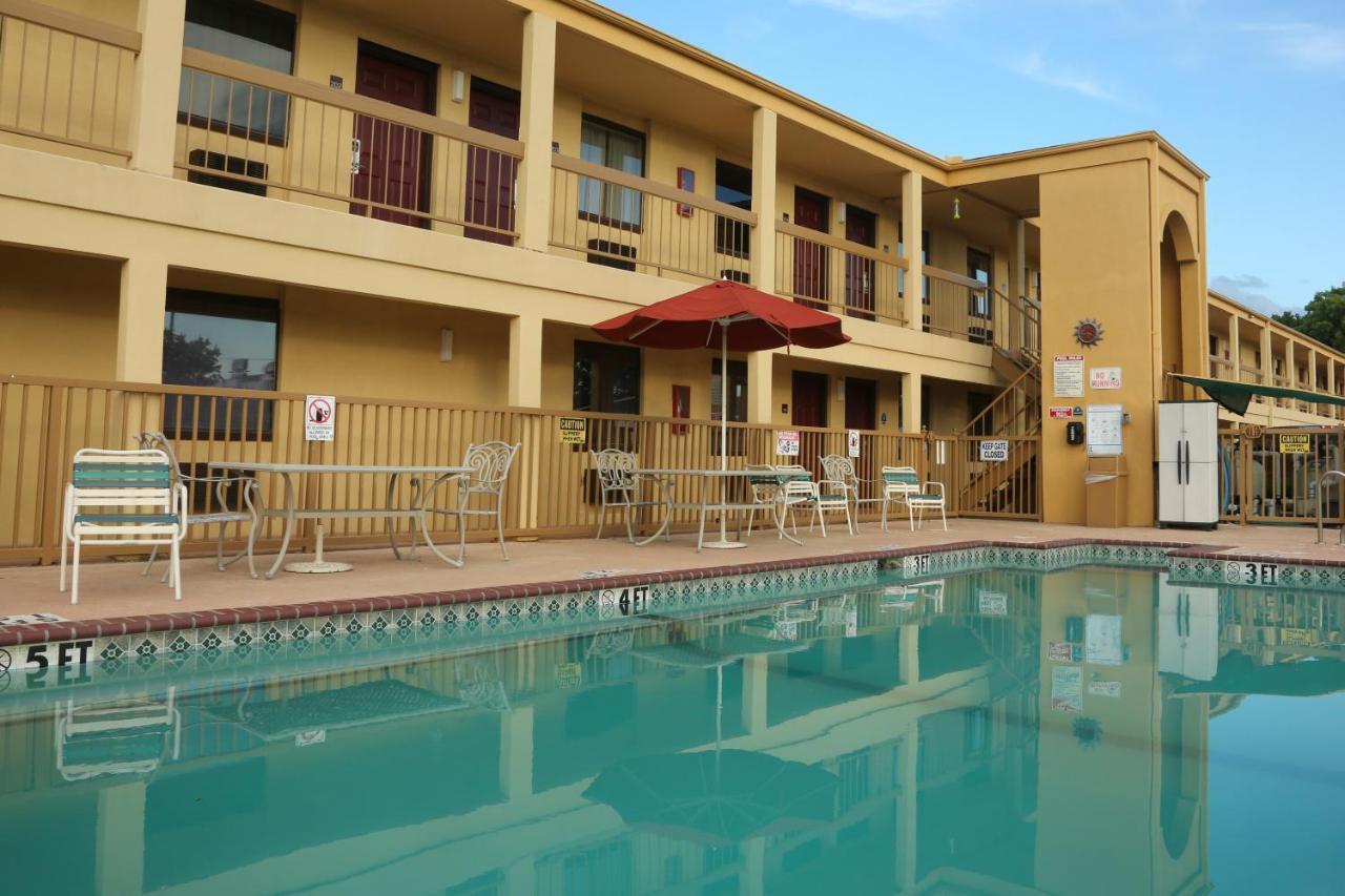 Red Roof Inn Ardmore Exterior foto